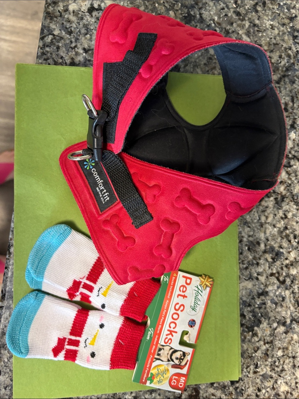 Red Dog Comfort Harness Vest for the beach & Pet Socks Set